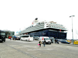 Mein Schiff 1